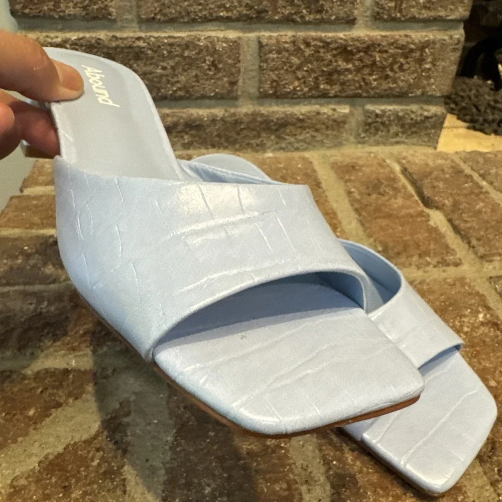Abound Erica Sandals Light Blue Textured Slide 6M Block Heel Square Toe #527